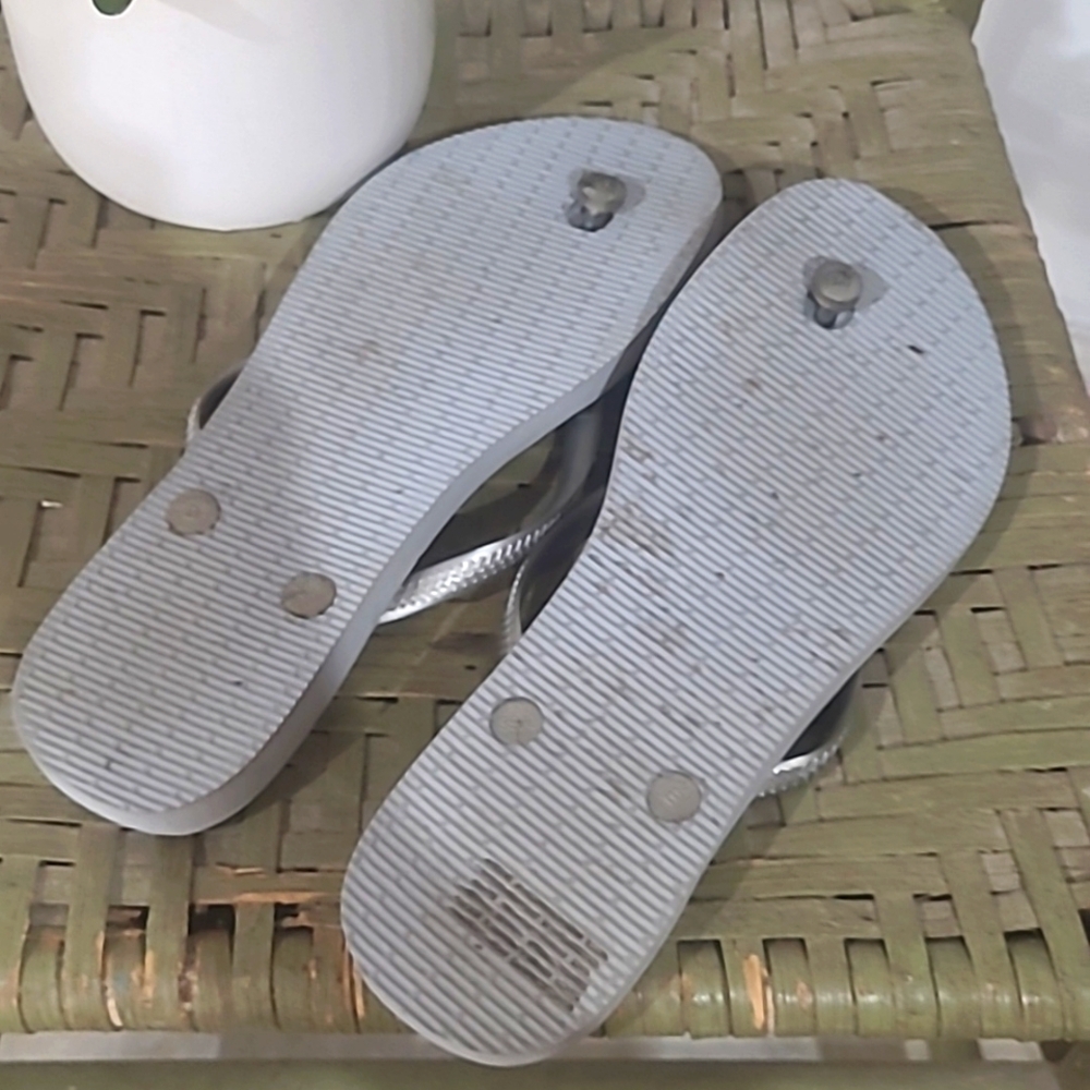Havaianas Thongs Flip Flops Sandals - Picture 3 of 3